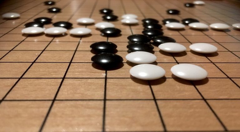 Az embernek nincs esélye a mesterséges intelligencia ellen - indokolta visszavonulását a korábbi Go világbajnok, Lee Se-dol