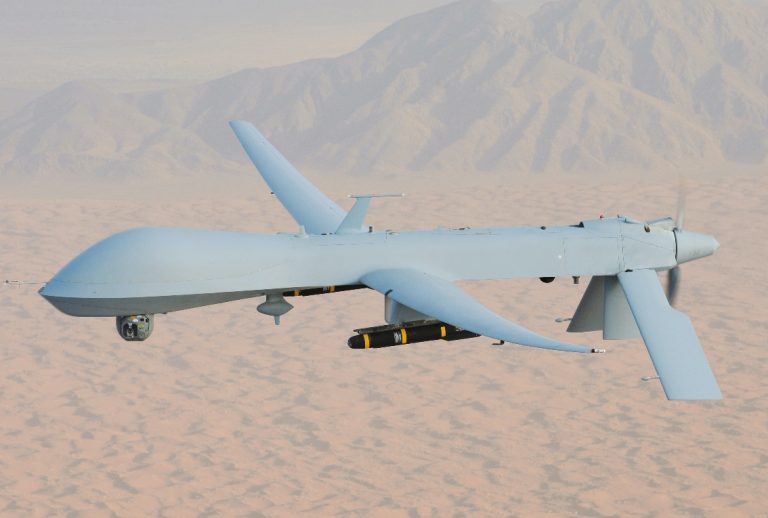 A Flying Ginsu nem egy japán szamurájfilm címe, ez a CIA halálos fegyvere