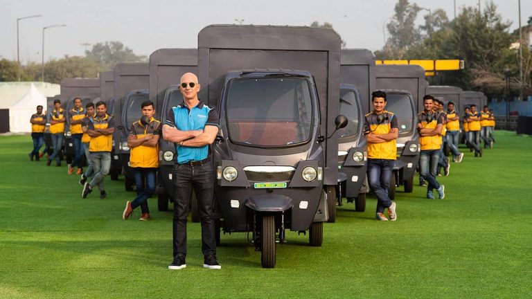 Az Amazon tízezer elektromos riksával igyekszik enyhíteni India borzalmas légszennyezettségén