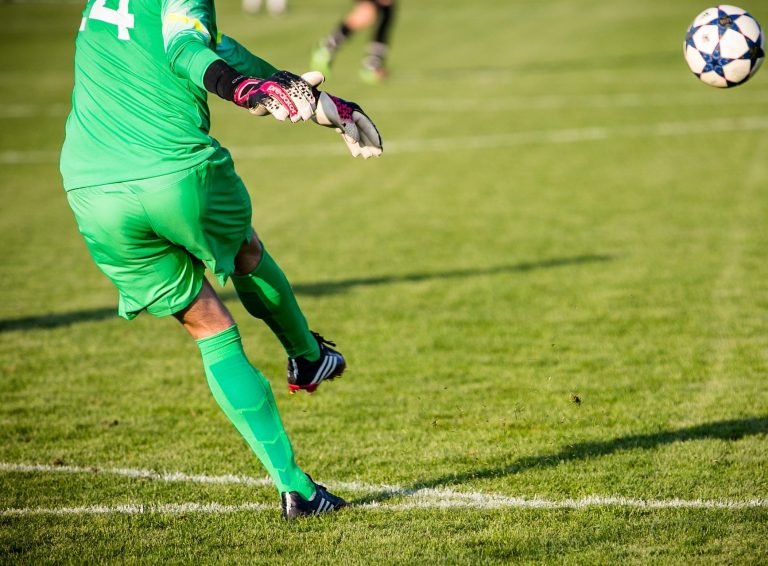 A Google és az Adidas kifejlesztett egy high-tech cipőtalpat, amivel FIFÁ-zhatsz is