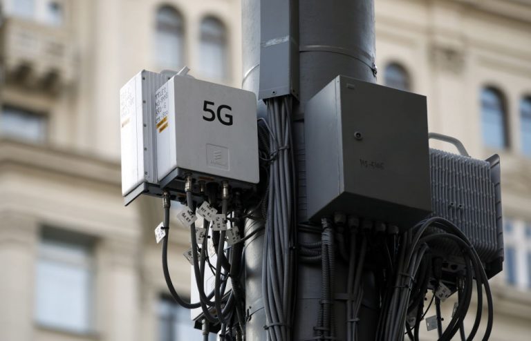 Tényleg az 5G terjeszti a koronavírust?