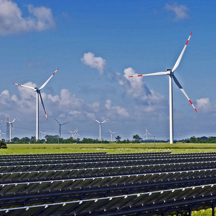 A napelem megtermeli, a folyadékáramos akkumulátor eltárolja az energiát, mindezt kiváló hatásfokkal