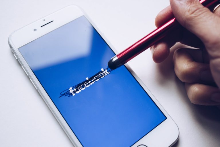 Mégis milyen lenne a világ Facebook nélkül?