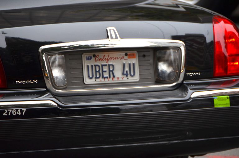 Ez akár fájhat is az Ubernek: Kaliforniában megindult a „gig economy” felszámolása