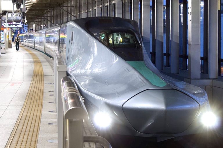 Túl van az első nyilvános tesztjén az új japán szupervonat prototípusa