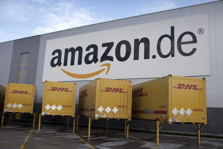 Az Európai Unió vádat emelt az Amazon ellen a trösztellenes törvények megsértése miatt