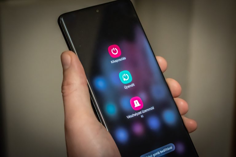 Milyen gyakran érdemes újraindítani a telefonunkat?