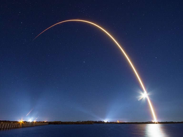 Már több mint ezer műholdból áll, és tízezer felhasználója van Elon Musk műholdas internetének