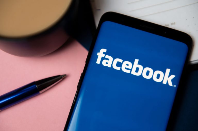 Magyarországon is elindul a Facebook tényellenőrző programja