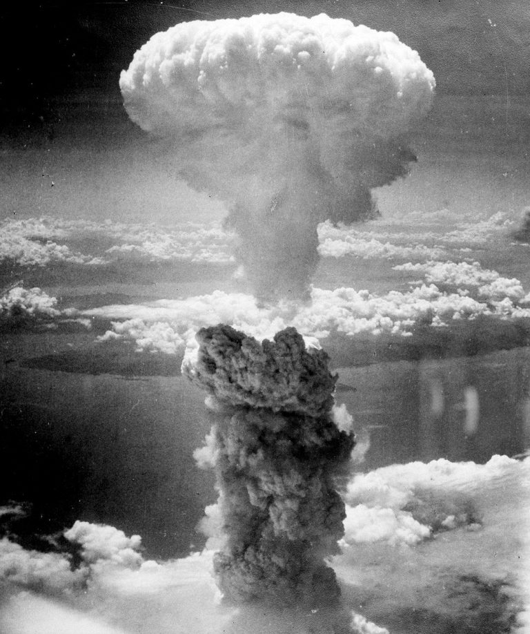 Atombombát tesztelt Franciaország a Szaharában, a szél pedig most visszafújta rájuk a radioaktív homokot