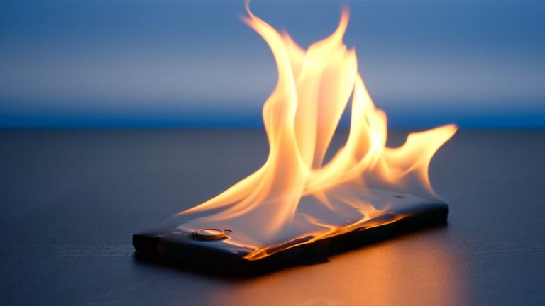 Elmarasztalhatja az Európai Bizottság az Apple-t