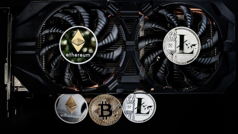Iránban betiltották a bitcoin bányászatát