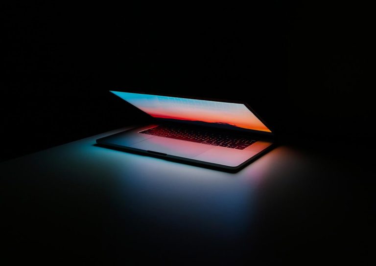 Érdekérvényesítő szövetséget alapított hatvannégy nagy techcég