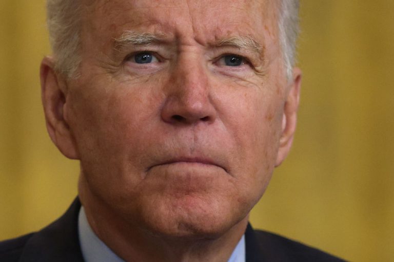 Biden amerikai elnök 72 pontos utasítás-, és ajánláscsomaggal ment neki a bigtech vállalatoknak