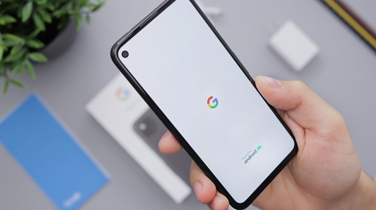 Így rejthetünk el kényes tartalmú fotókat és videókat a Google Fotókban