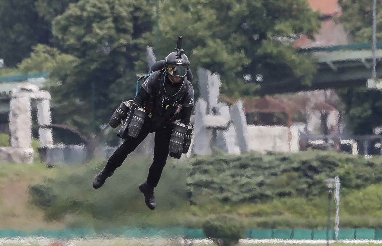 A jetpack feltalálója és a legújabb magyar műhold projektmenedzsere is ott lesz jövő héten a Millenárison