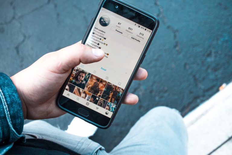 Nem fog tudni belépni az Instagramra, aki nem adja meg, hogy mikor született