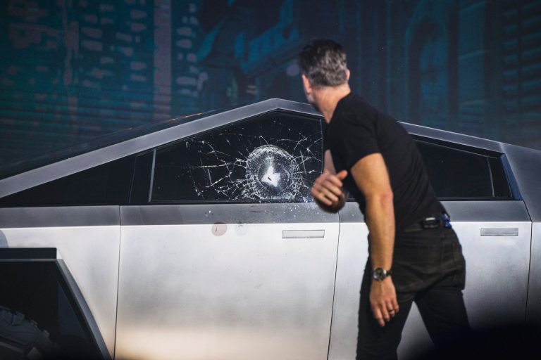 Egyre valószínűbb, hogy nem a Tesla lesz az elektromos pickupok királya