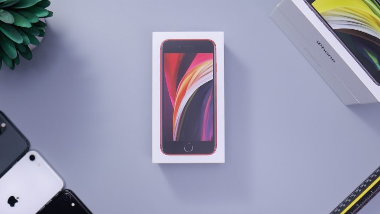 Óvatosan az iPhone-vásárlással, tavasszal jöhet az új belépő modell, 5G-vel
