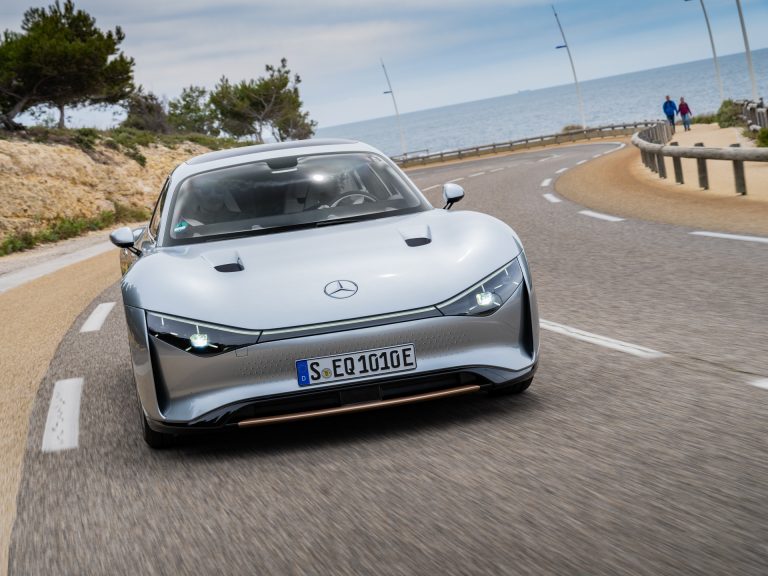 Ezer kilométert tett meg egyetlen töltéssel a Mercedes koncepcióautója