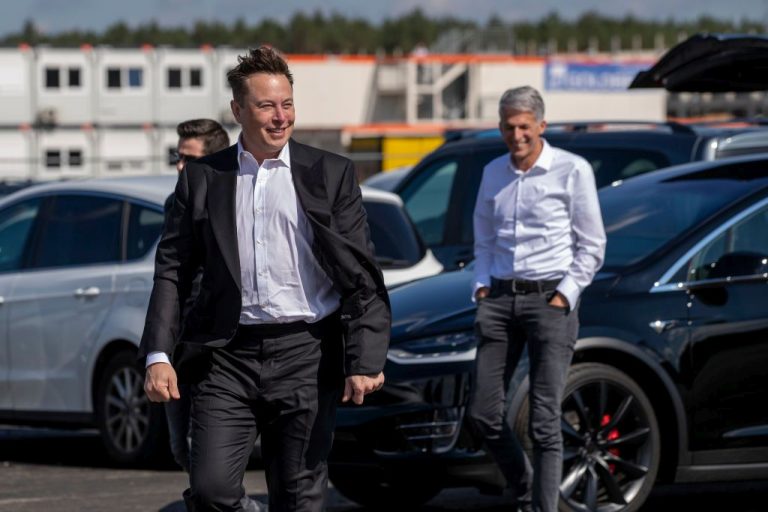 Nem küszködne az igazgatótanáccsal Musk, inkább teljes egészében felvásárolná a Twittert