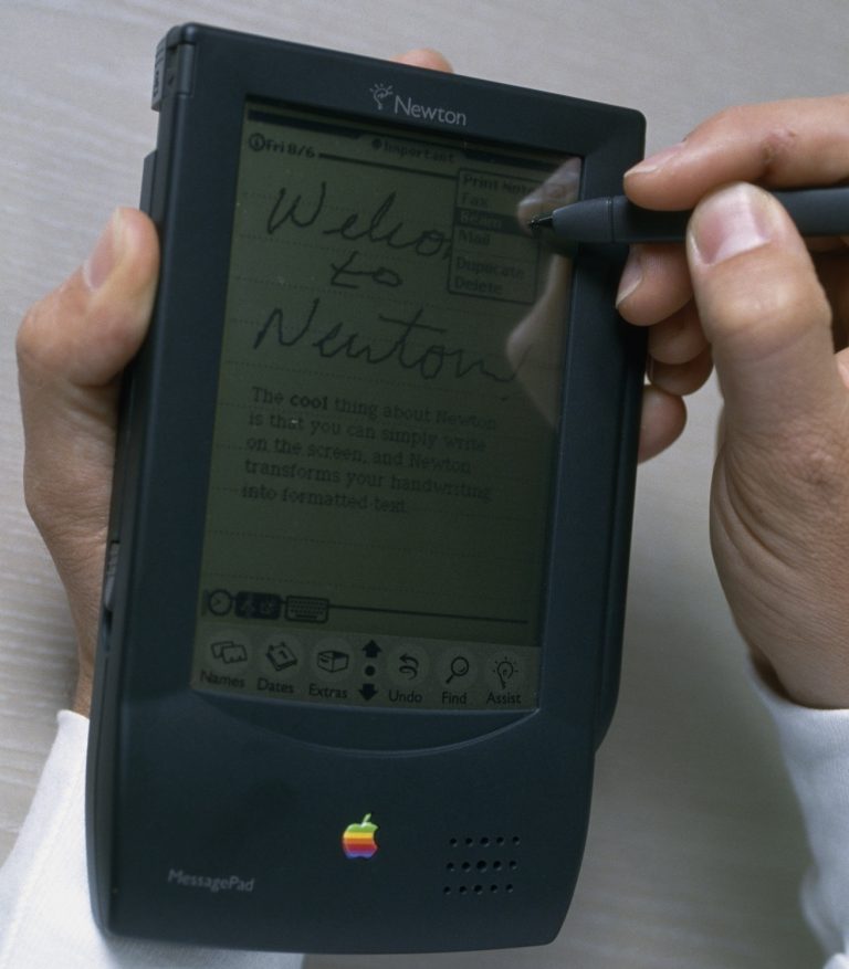 Harmincéves az Apple forradalmi kütyüje és egyben legnagyobb bukása