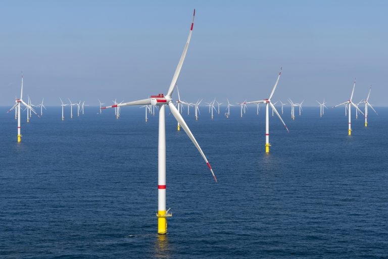 Kína olyan szélerőműfarmot épít, ami hússzor akkora kapacitással rendelkezik majd, mint a paksi atomerőmű