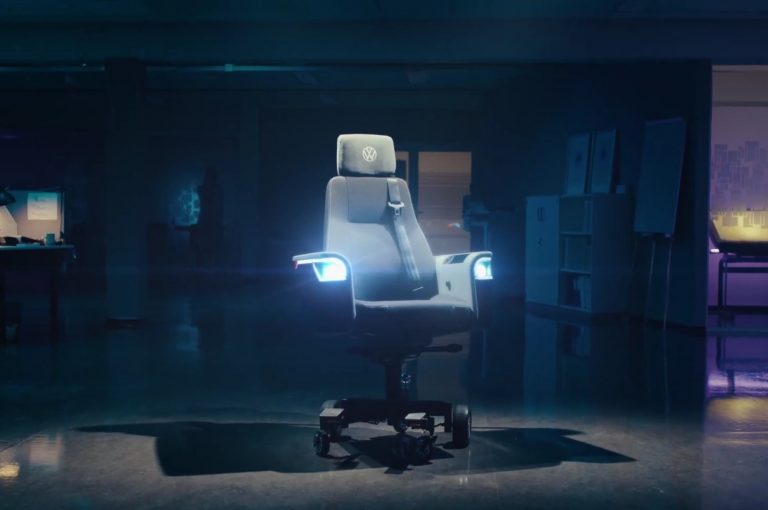 Húsz kilométer per órával haladhatunk az irodában a Volkswagen székével
