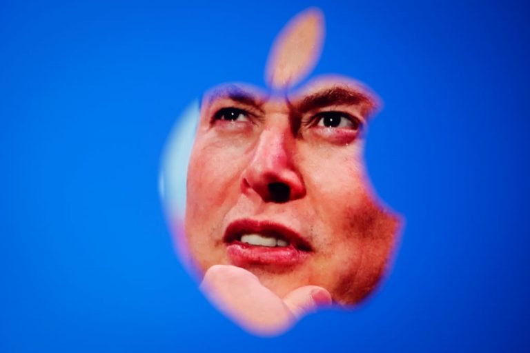 Két nap alatt halálosan összeveszett, majd látványosan kibékült Elon Musk az Apple vezérigazgatójával