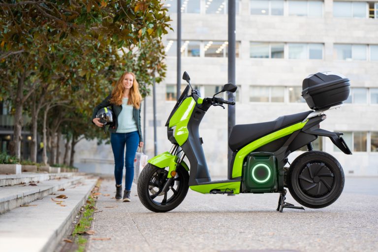 Silence S02 HS Delivery nagyteljesítményű e robogó – lehetetlen nem imádni!