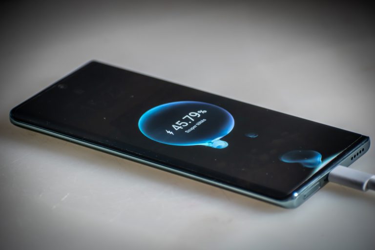Ez a telefon valóban szinte lemeríthetetlen
