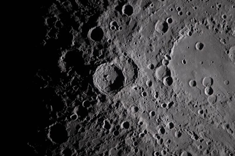 A NASA igazgatója szerint a kínaiak képesek lehetnek arra, amire a szovjetek nem voltak képesek az első űrverseny idején